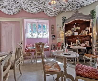 Carolina's Petit Cafe - Sliema