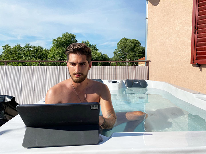 Co-Founder Jack instantly regretted setting up his workspace in the hot tub in Croatia because there was too much glare on the screen. 