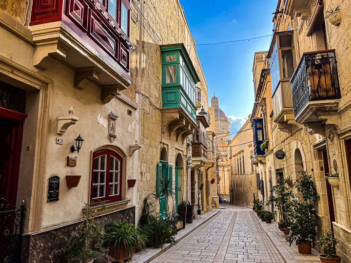 street in birgu, malta