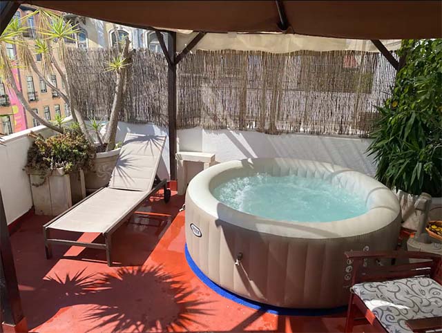yuka's patio airbnb lisbon